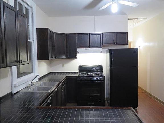 3rd image of 4879 Tchoupitoulas St