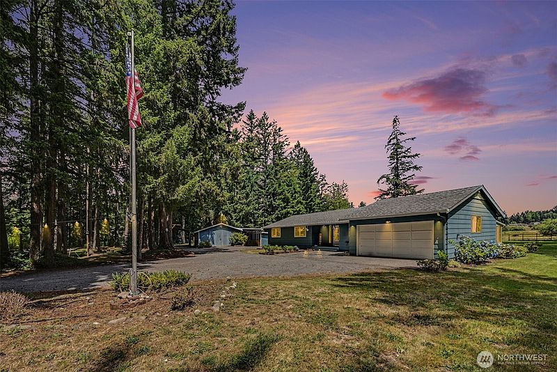 3rd image of 33913 4th Avenue E