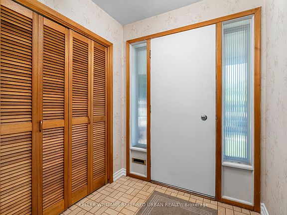 5th image of 19 Groverdale Rd