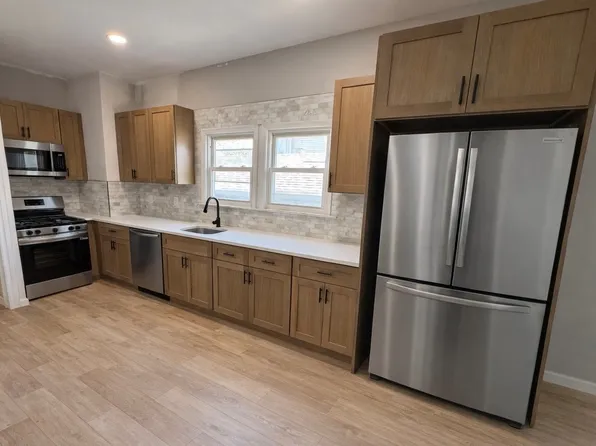 187 Chestnut St #2R, Garfield, NJ 07026