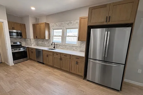 187 Chestnut St #2R Photo 1