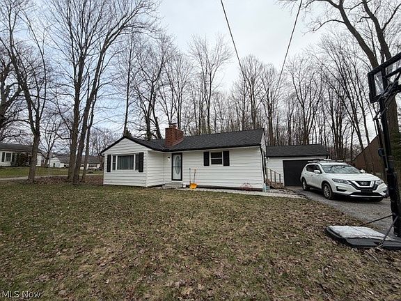 2nd image of 35180 Solon Rd