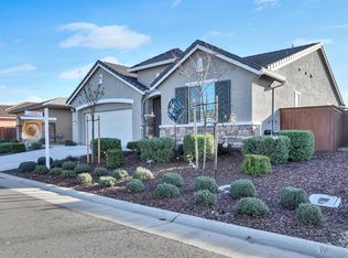 7412 Golden Stars Way, Sacramento, CA 95829