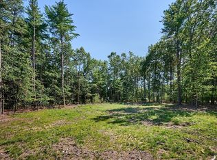 130 Woodland Dr, Northampton, MA 01062