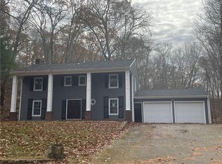 48 Cook Rd, Cumberland, RI 02864