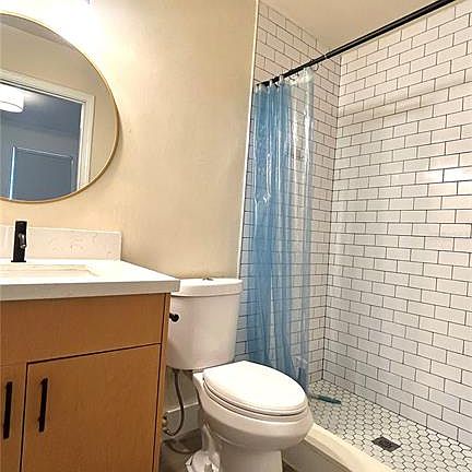 5th image of 2905 Archer Rd APT 4025