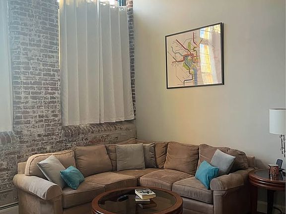 5th image of 30 Lincoln St APT 209