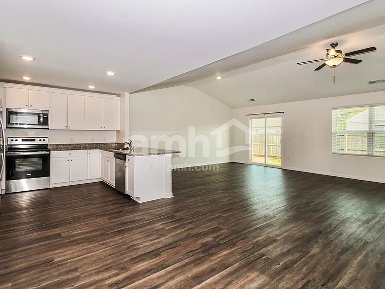 1208 Dogwood Neck Dr — Photo 5
