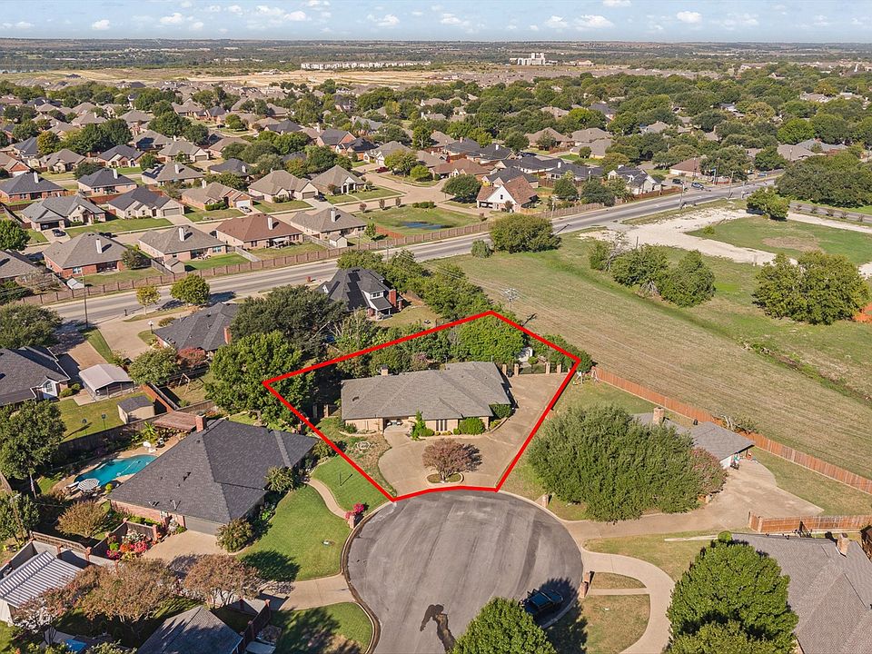 1st image of 1605 Heather Ct