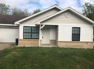 3907 Cinnamon Cove Dr, Dickinson, TX 77539
