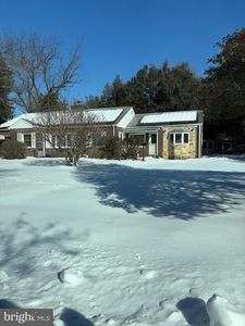 203 Rolling Green Ave, New Castle, DE, 19720