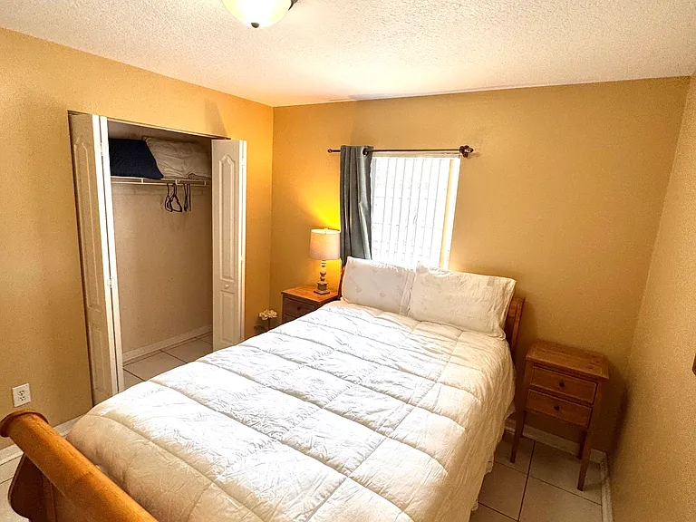 11223 Thicket Ct — Photo 14