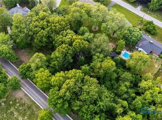 4812 Cinnamon Ln, Sylvania, OH 43560