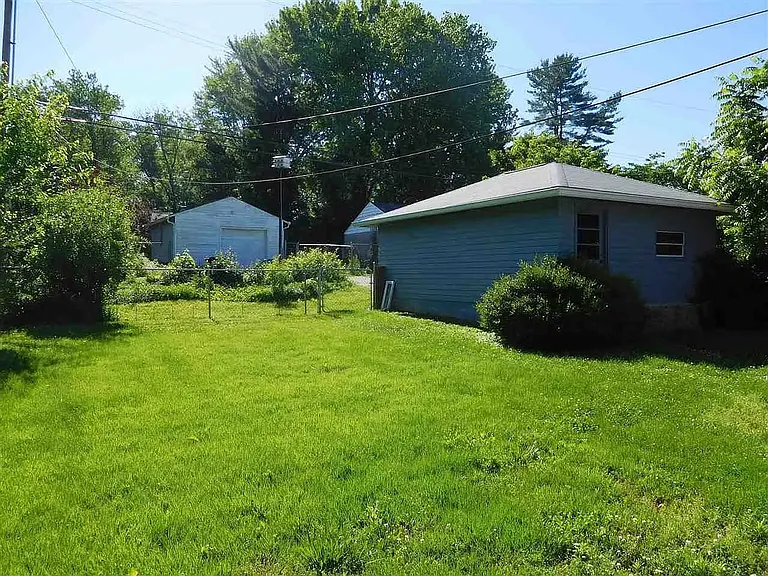 813 S Lincoln St — Photo 7