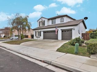 2690 Holland Ave, Clovis, CA 93611
