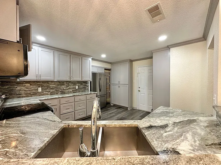 108 Meadow Lake Ln — Photo 9