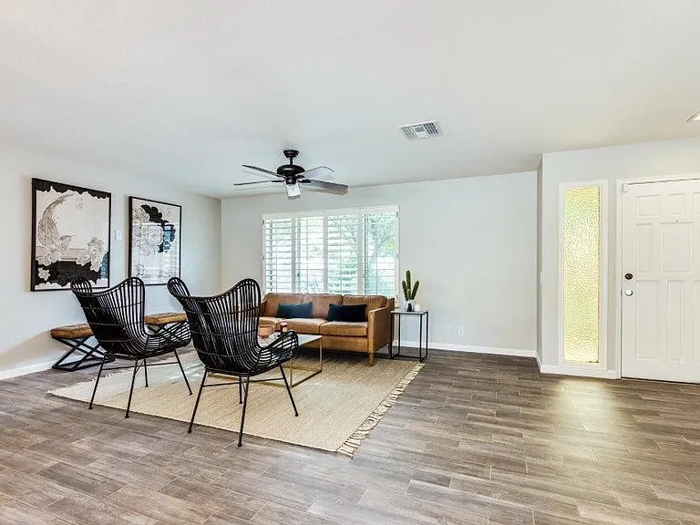 2218 E Cactus Wren Dr — Photo 17
