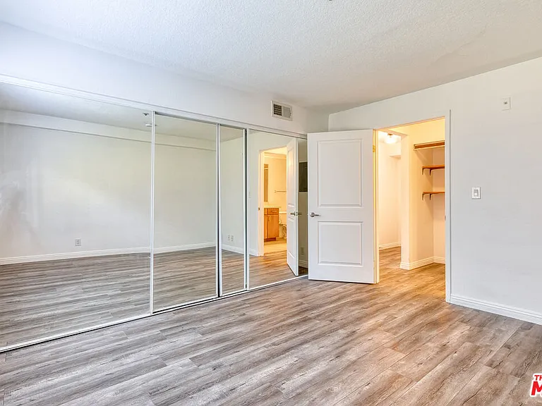 345 S Alexandria Ave #224 — Photo 11
