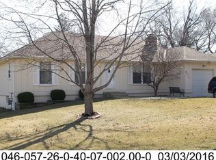 8515 Stearns Ave, Overland Park, KS 66214