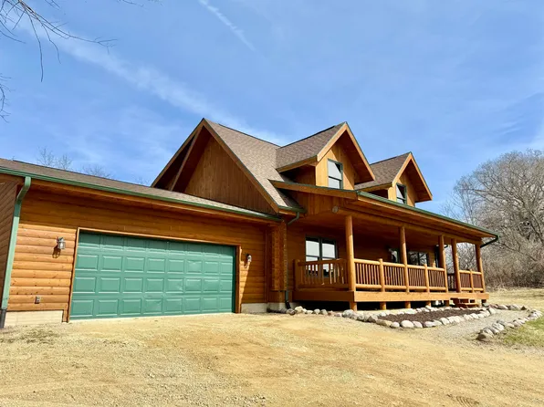 4A154 E Apple Canyon Rd, Apple River, IL 61001