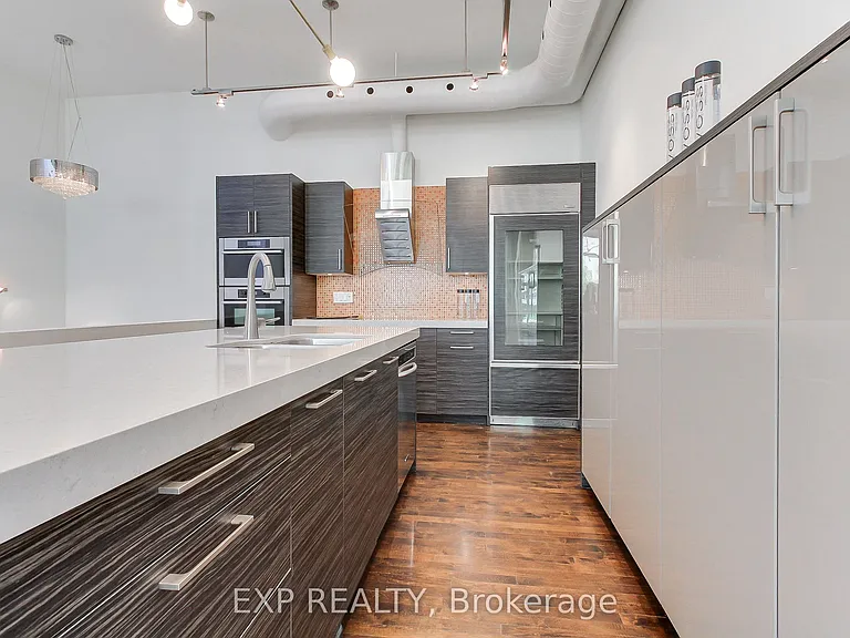 306 Sackville St #4 — Photo 25