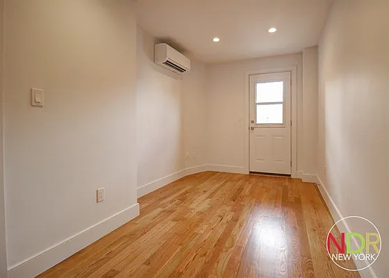 Rented by Next Door Realty NYC | media 28