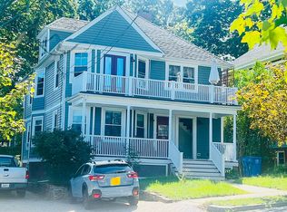 38 Arnold Ave, Cranston, RI 02905