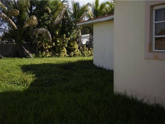 3rd image of 9905 Montego Bay Dr