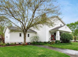 71 Clouse Ln, Granville, OH 43023