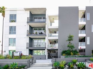 150 S Berendo St #206, Los Angeles, CA 90004