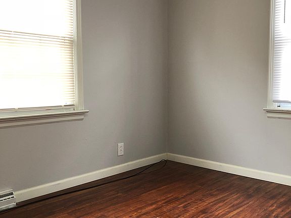 3rd image of 1214 Bakewell Dr