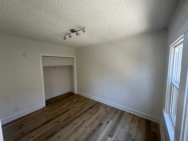 343 N Benton Way — Photo 6
