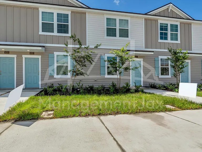 8330 Zenith Cir #1 — Photo 1