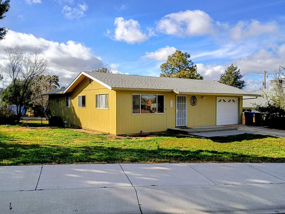 310 Robinson Dr