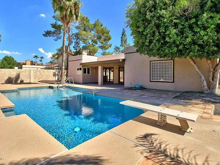 4042 W Sandra Ter — Photo 14