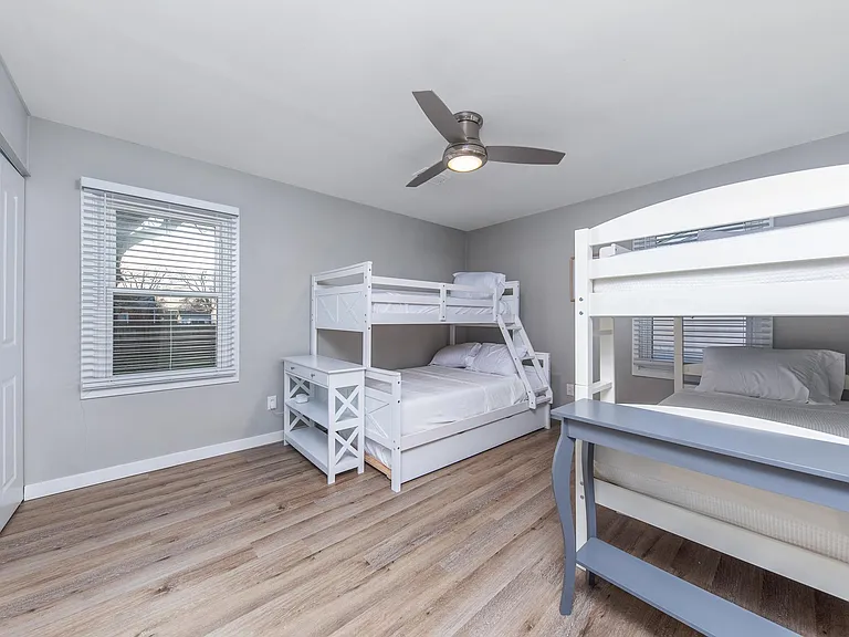 1021 Olympia Dr — Photo 20