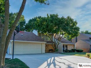 930 S 153rd St, Omaha, NE 68154