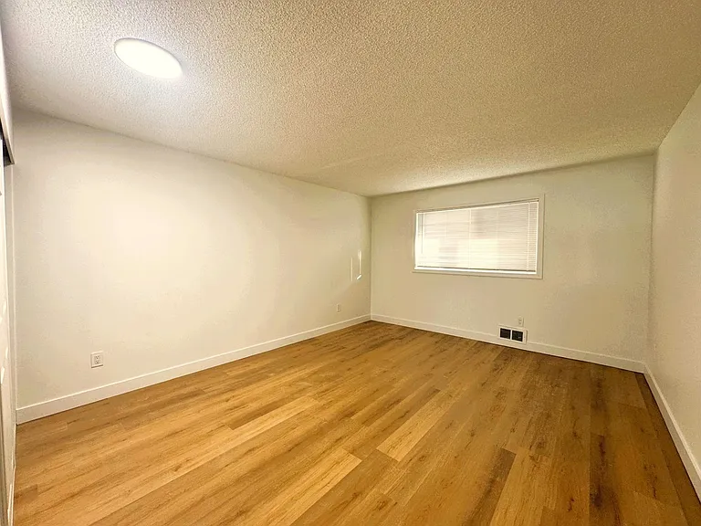 Arbor Heights | New Fully Renovated Apartments | Move in Specials! — Photo 15