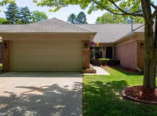 51142 Courtyard Dr, Chesterfield, MI