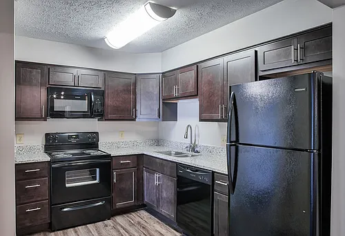 Franklin Park Apartments Photo 1