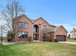 3924 Bluejay Ln, Naperville, IL 60564