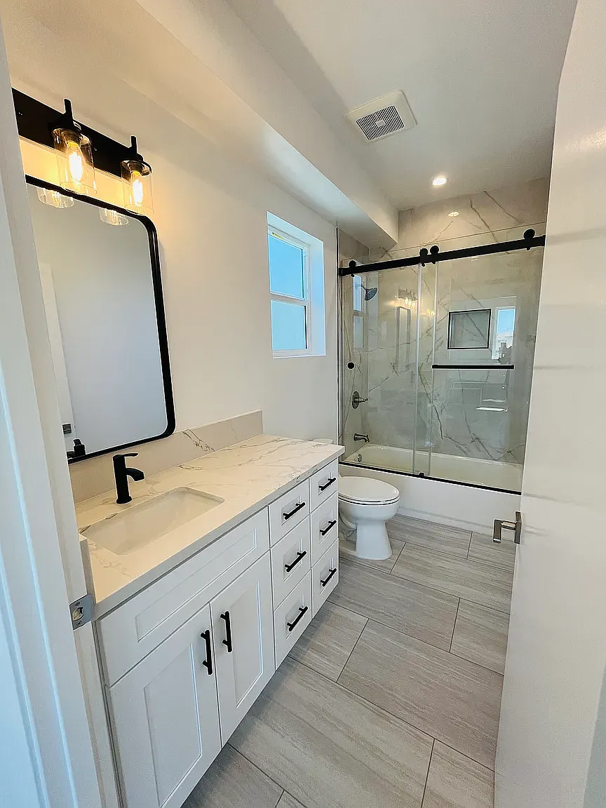 3 bed, 3.5 bath, 1378 sqft, $3,650 — Photo 4