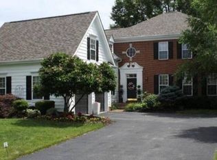 7093 Bowermoss Dr, New Albany, OH 43054