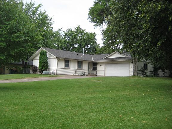 Beautiful Spacious yard
