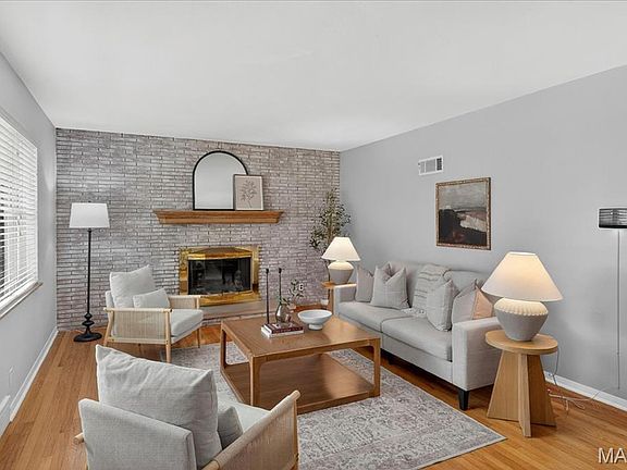 3rd image of 8315 Maylor Dr