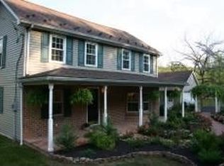 221 Sidney Rd, Pittstown, NJ 08867