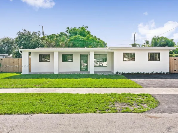 17350 NW 52nd Pl, Miami Gardens, FL 33055