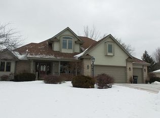 8326 Ashley Ln, Racine, WI 53406