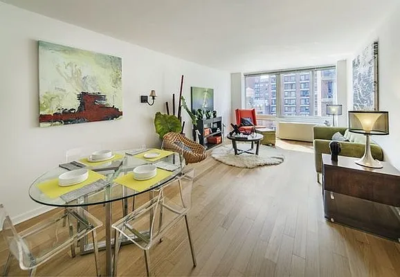 Rented by Manhattan Skyline | media 1