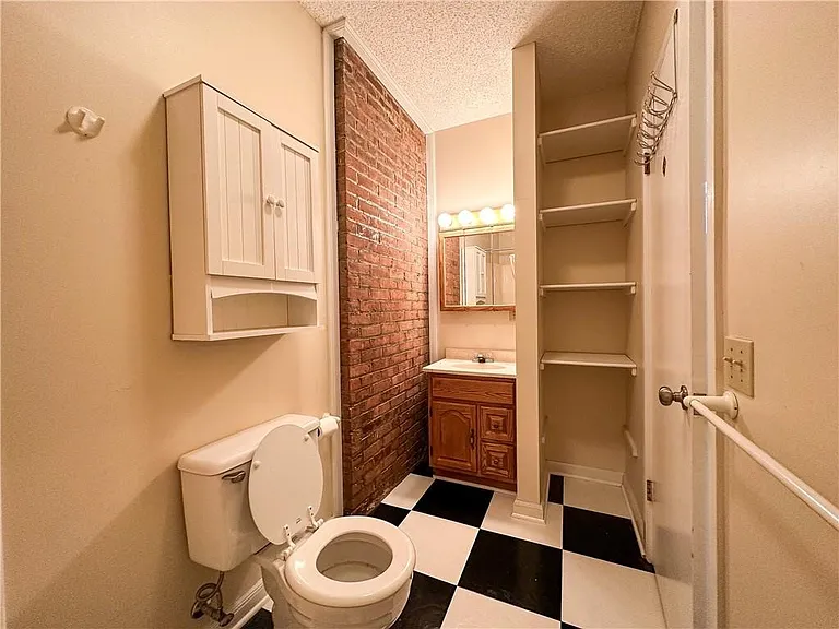 113 Comfort St #5 — Photo 10